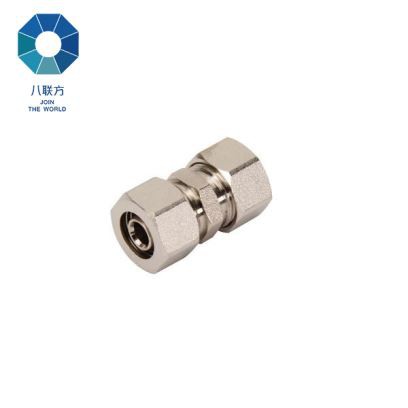 Koneistusosat vesiputkiliittimelle